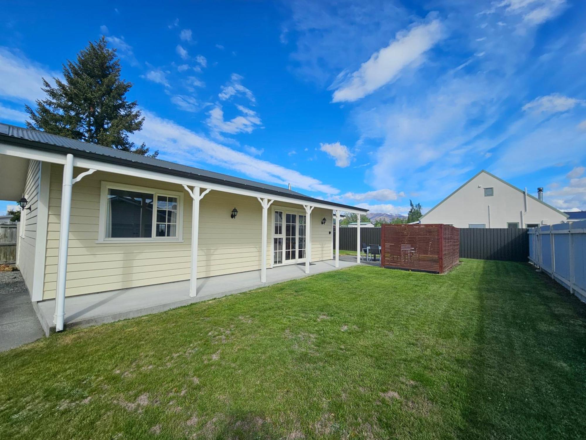 Relax On Rata, 1 Holiday home