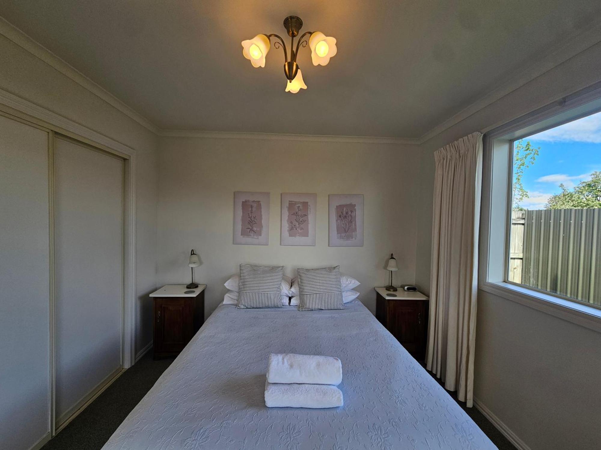 Relax On Rata, 1 Holiday home Twizel